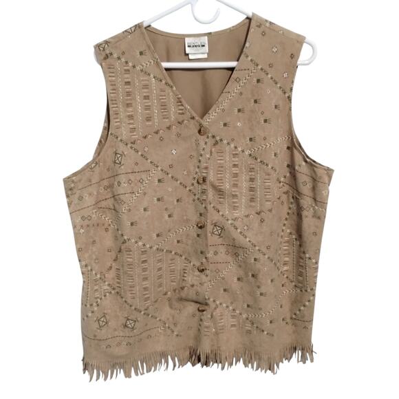 Bentley Plus Women's 1X Southwest Western Painted Aztec Fringe Country Vest - Picture 5 of 12